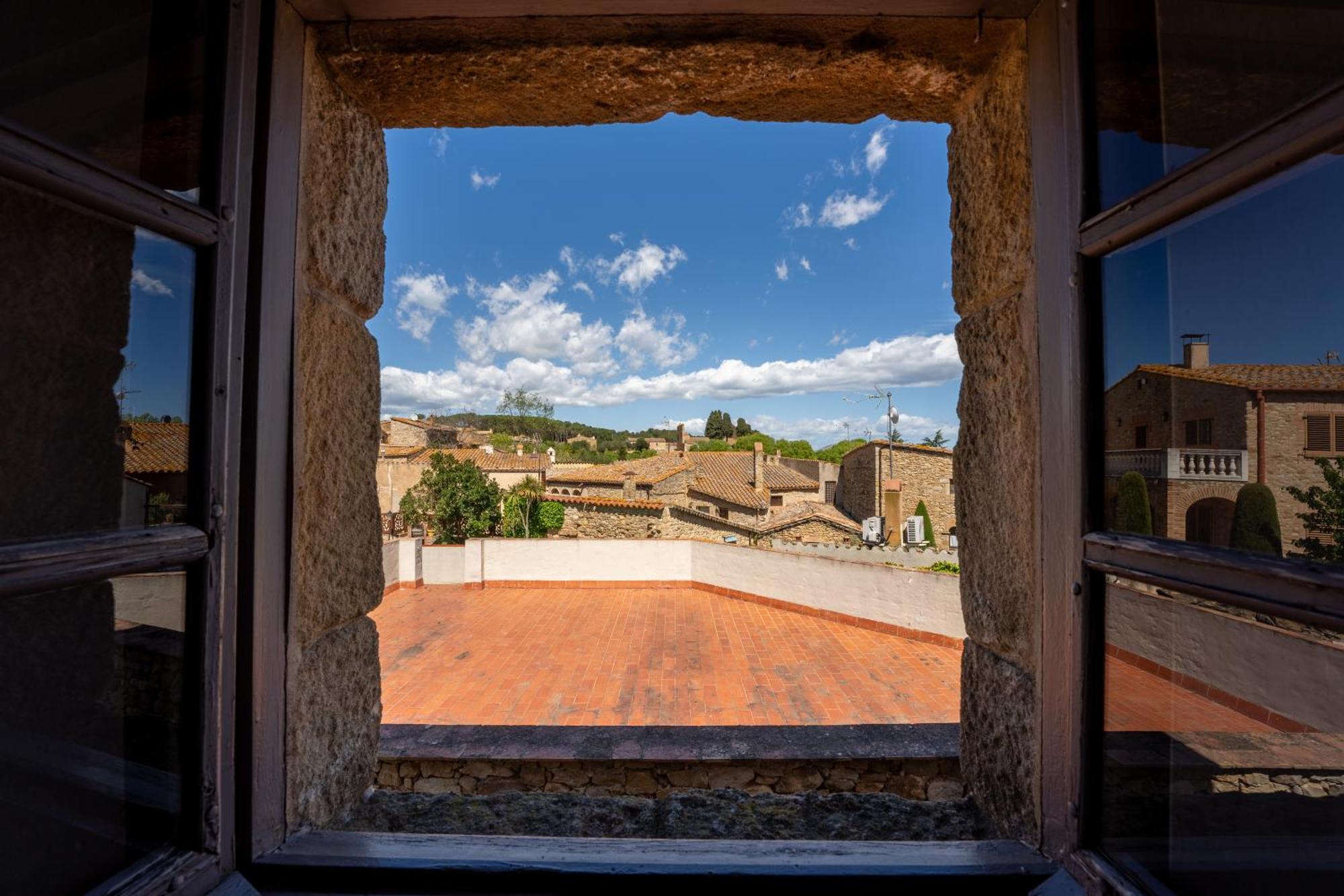 Deco - Casa Castell De Peratallada Εξωτερικό φωτογραφία