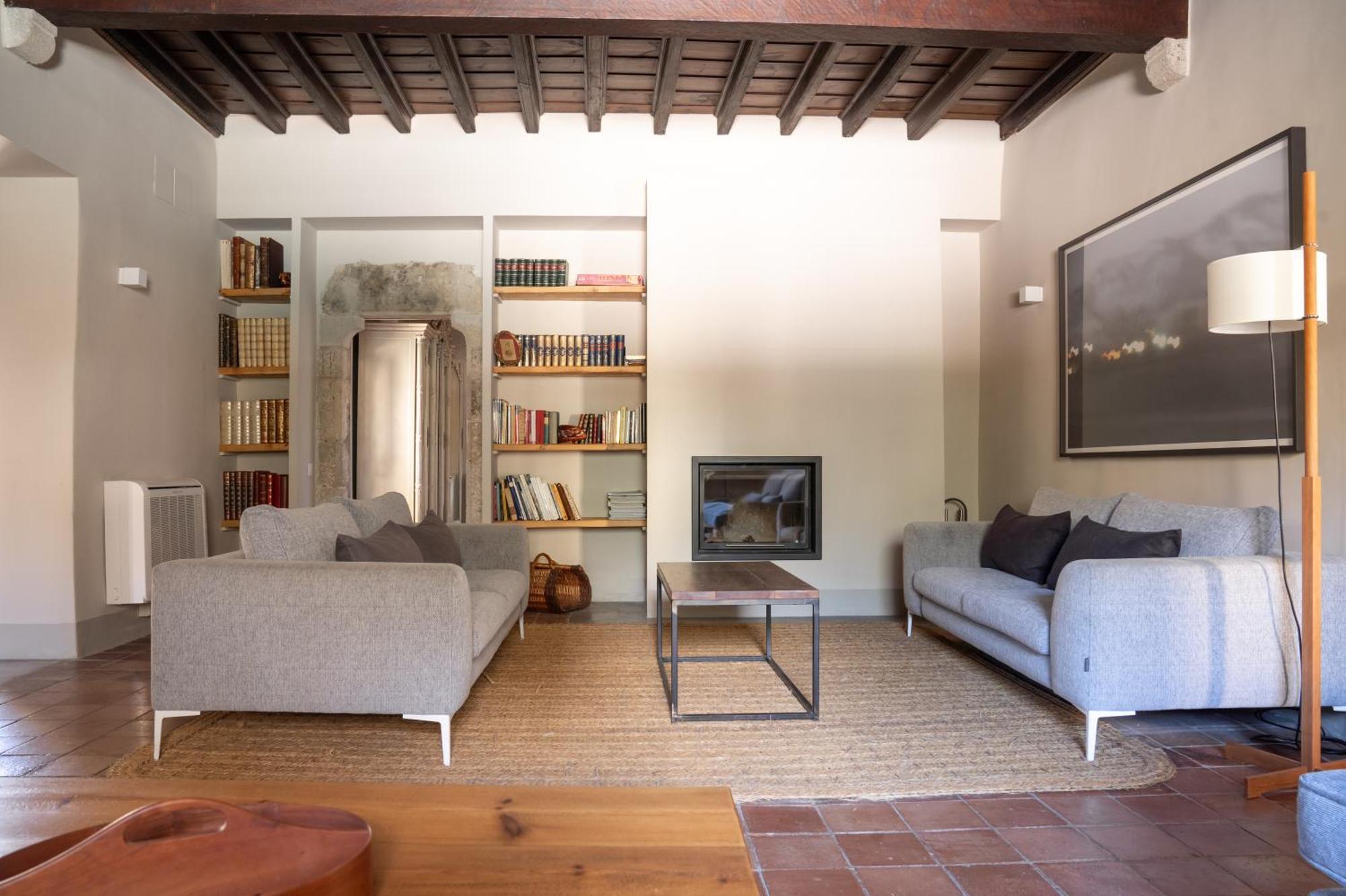 Deco - Casa Castell De Peratallada Εξωτερικό φωτογραφία
