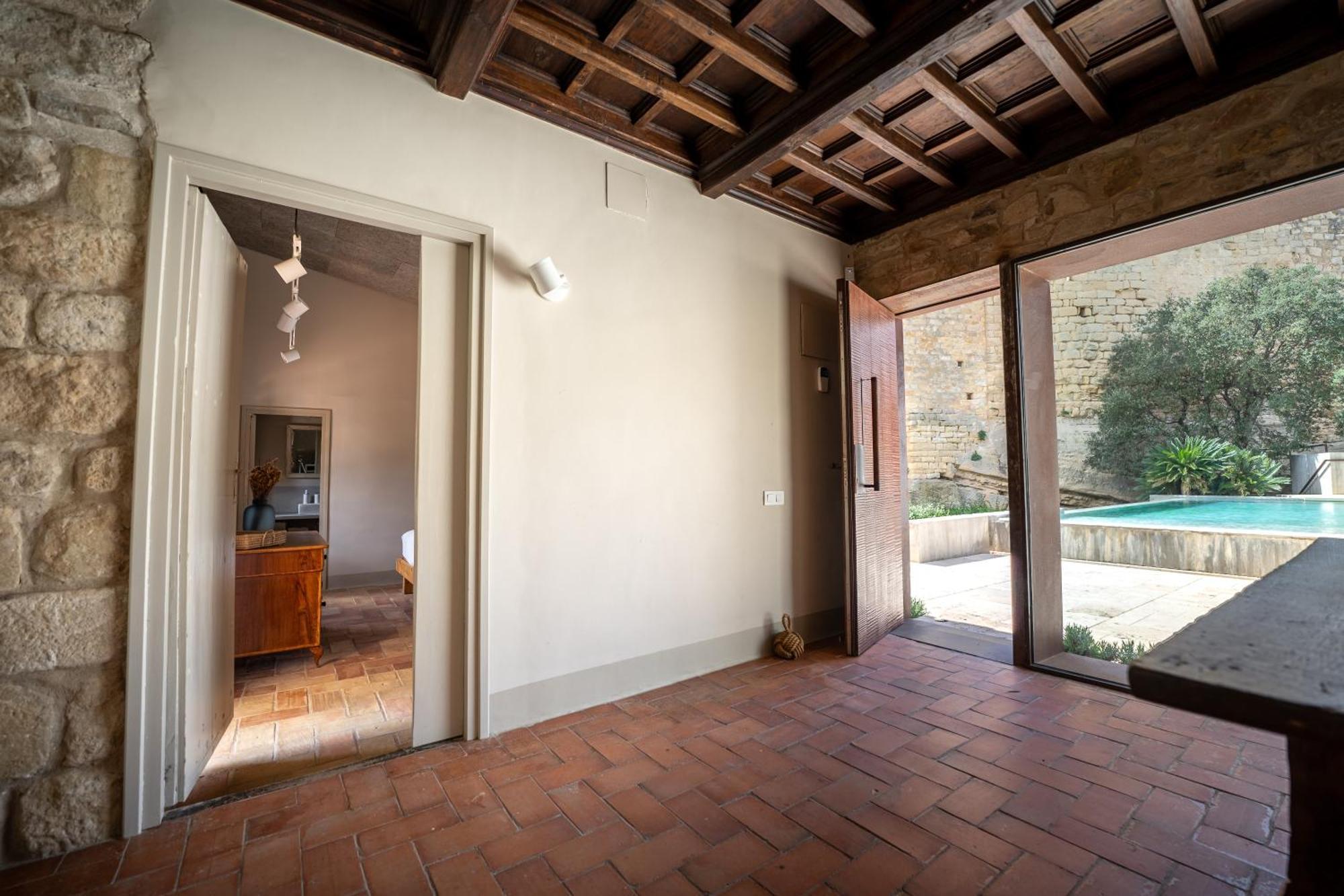 Deco - Casa Castell De Peratallada Εξωτερικό φωτογραφία