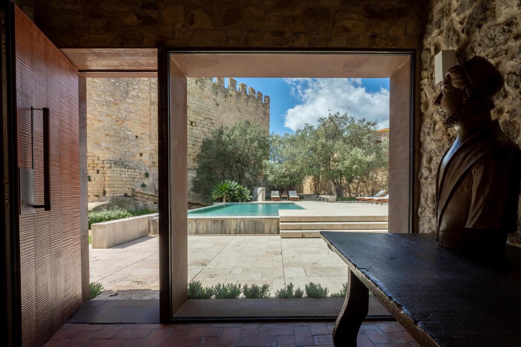 Deco - Casa Castell De Peratallada Εξωτερικό φωτογραφία