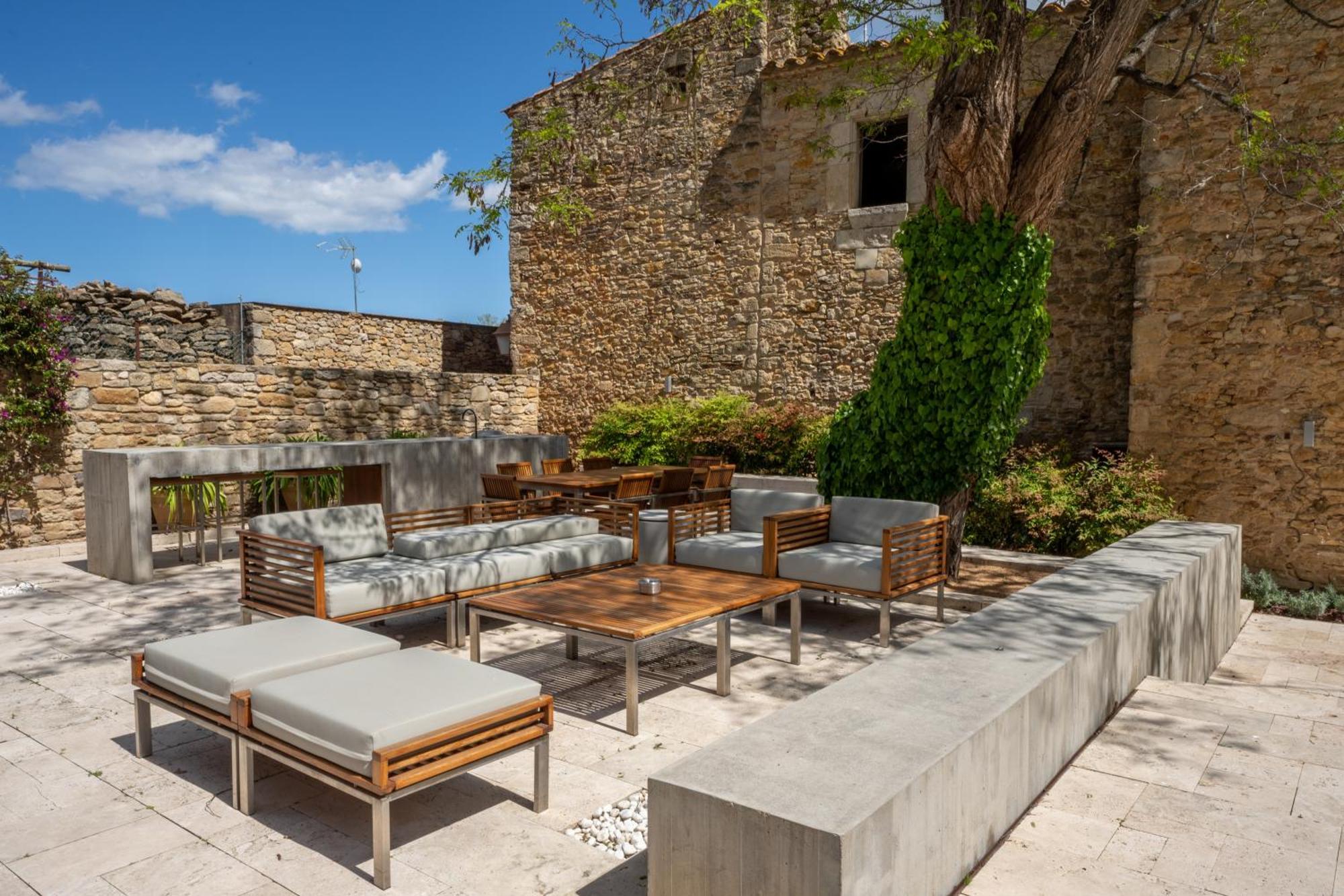 Deco - Casa Castell De Peratallada Εξωτερικό φωτογραφία